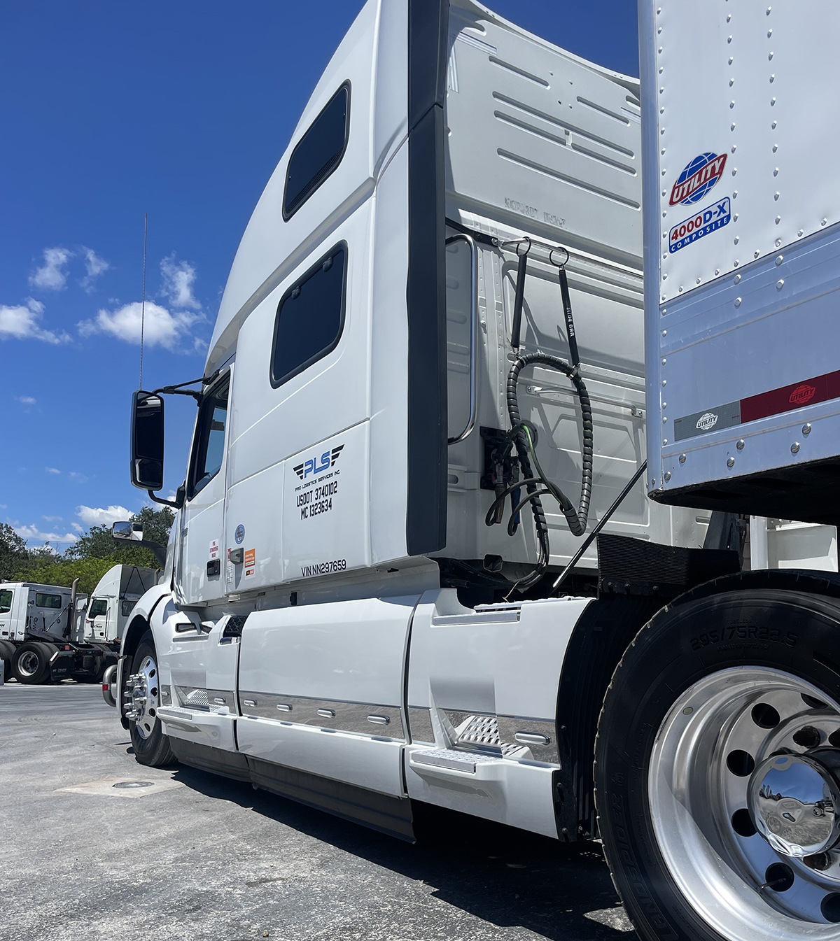 Pro Logistics Services Inc semi truck office in Miami